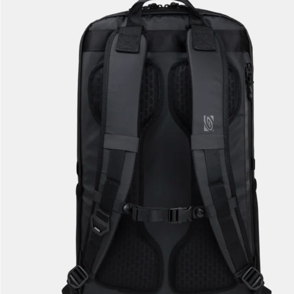 Timbuk2 expandable backpack - Picture 4 of 10